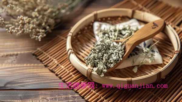 揭秘艾草驱寒祛湿的3大黄金用法，最后一点千万别忽略！-养生文化-生活健康网