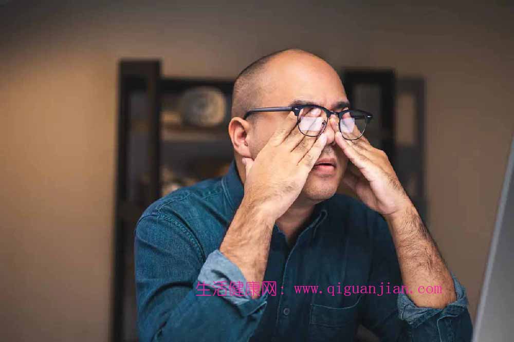 蓝光竟是隐形健康杀手！不只伤眼伤视网膜，还会失眠、增罹癌风险-疾病预防-生活健康网