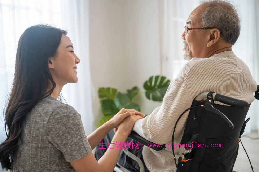 与失智症患者沟通超实用：5 个技巧，少生气、好沟通、关系更融洽-心理健康-生活健康网
