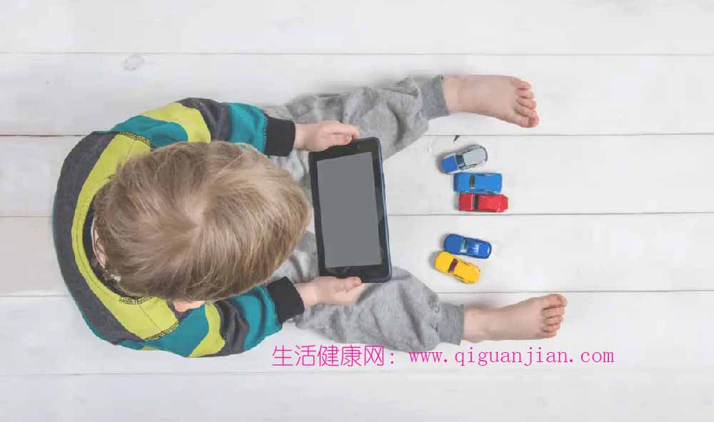 孩子沉迷电子屏幕？长期危害与科学管控方法，家长必看-母婴亲子-生活健康网