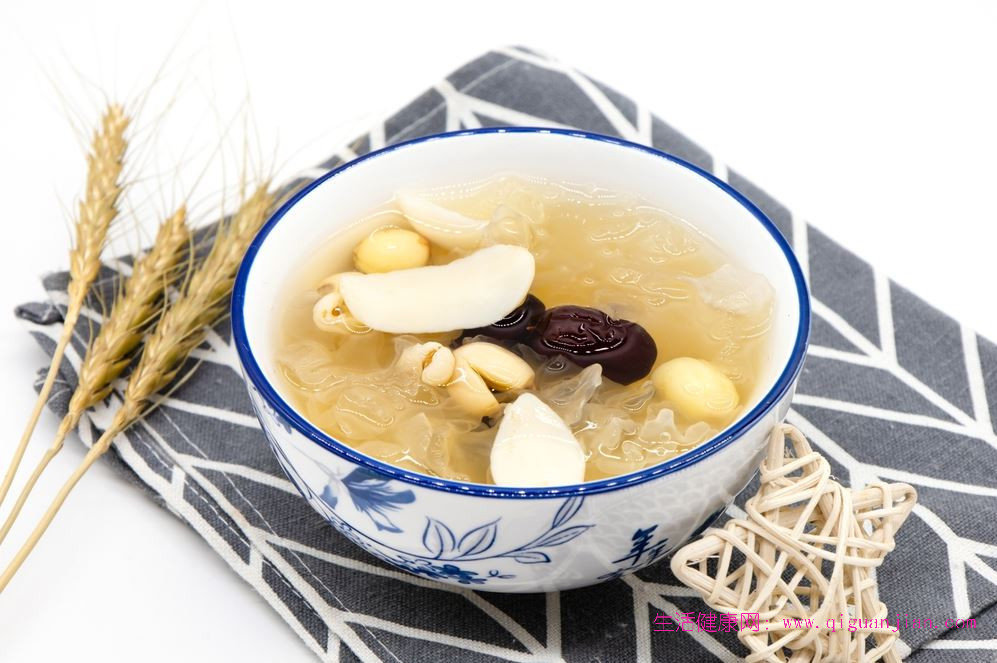 百合莲子汤食疗养生：温润双补，由内调理身心亚健康-食疗养生-生活健康网